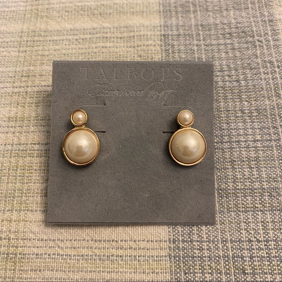 NWT Talbots Pearl Gold Stud Earrings - Picture 2 of 10